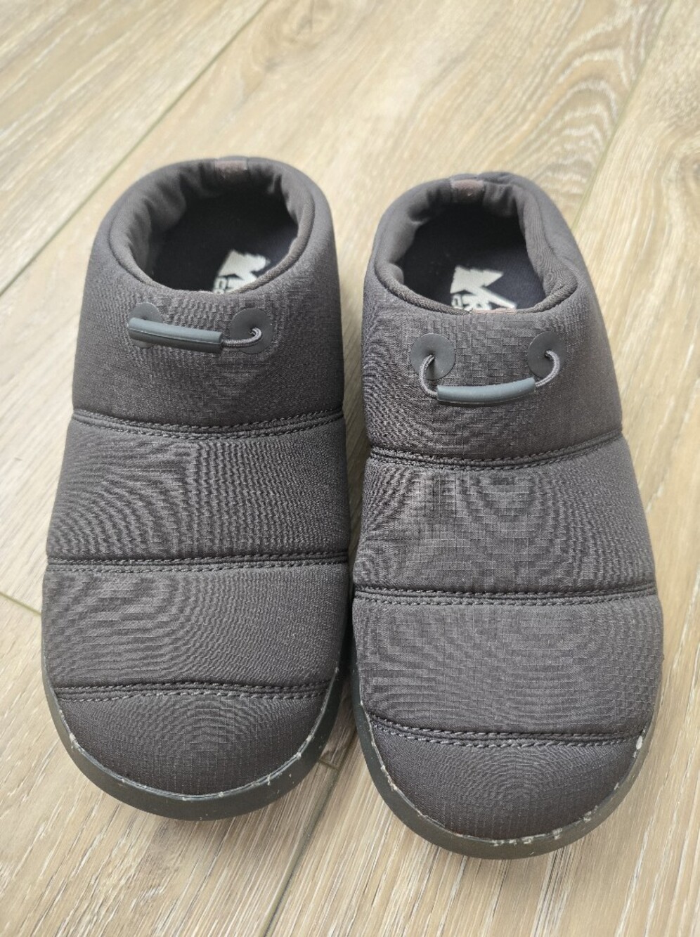 REI Camp Dreamer Insulated Slippers, 5/7